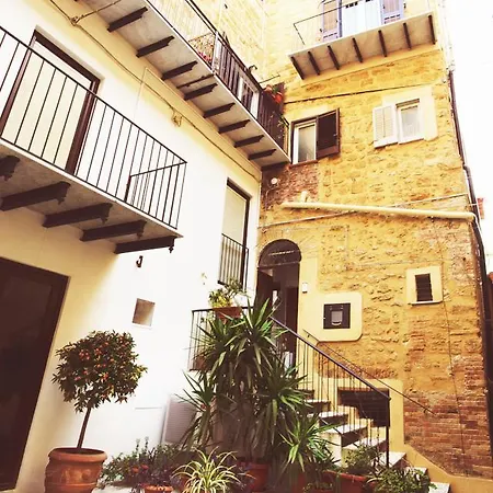 Bed and Breakfast Mille E Una Notte 3*